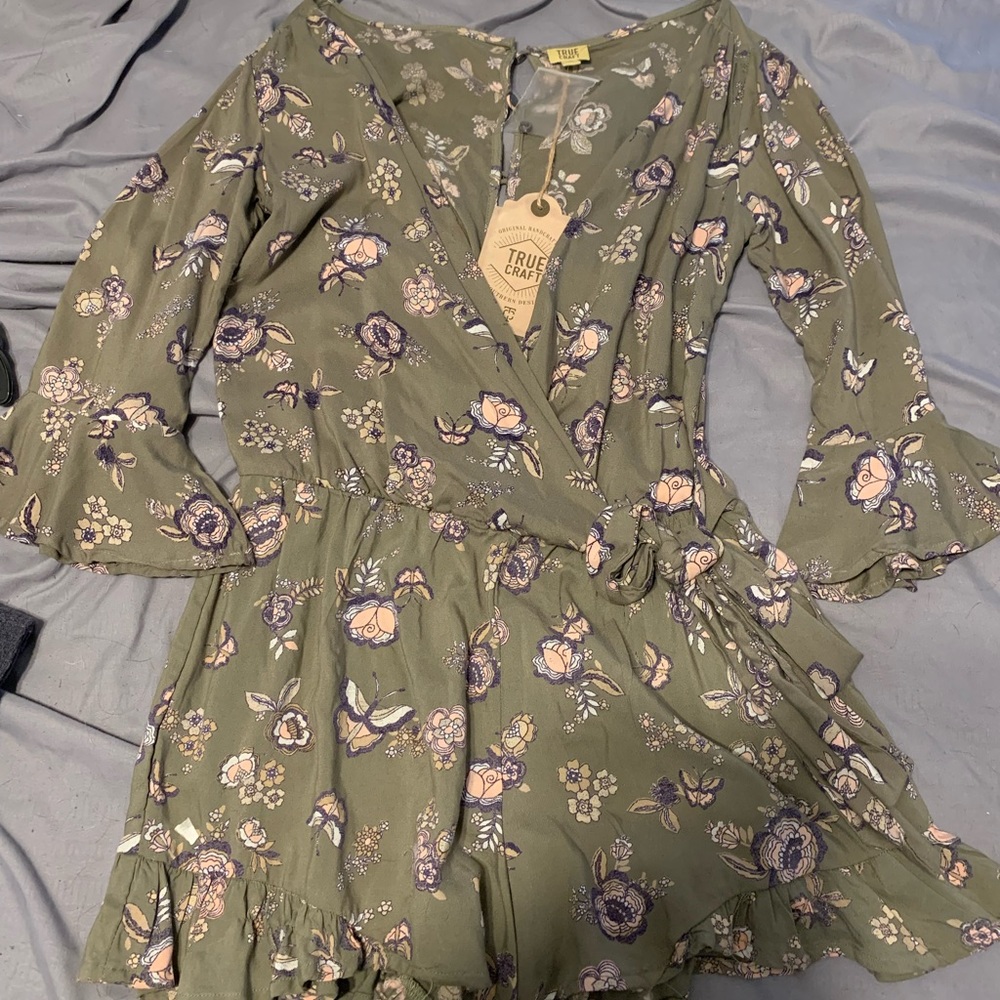 xs true craft green romper